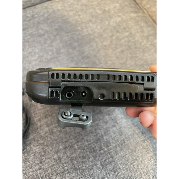 Vintage PANASONIC SHOCK WAVE Portable CD Player Yellow Black SL-SW405 Charger - Picture 4 of 12